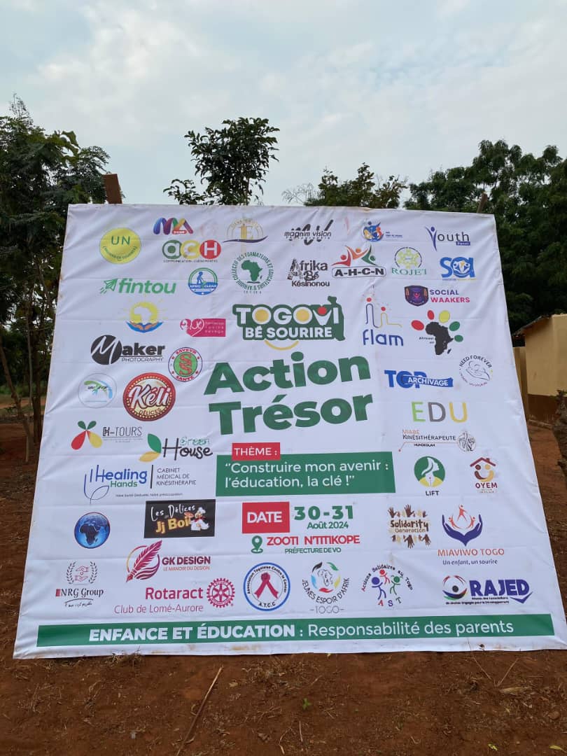 Thème: "construire mon avenir, l'éducation, la clé "

C'était Action Trésor  initié par TOGOVI bé sourire en partenariat avec <a href="/group_nrg/">NRG group</a> et d'autres organisations.