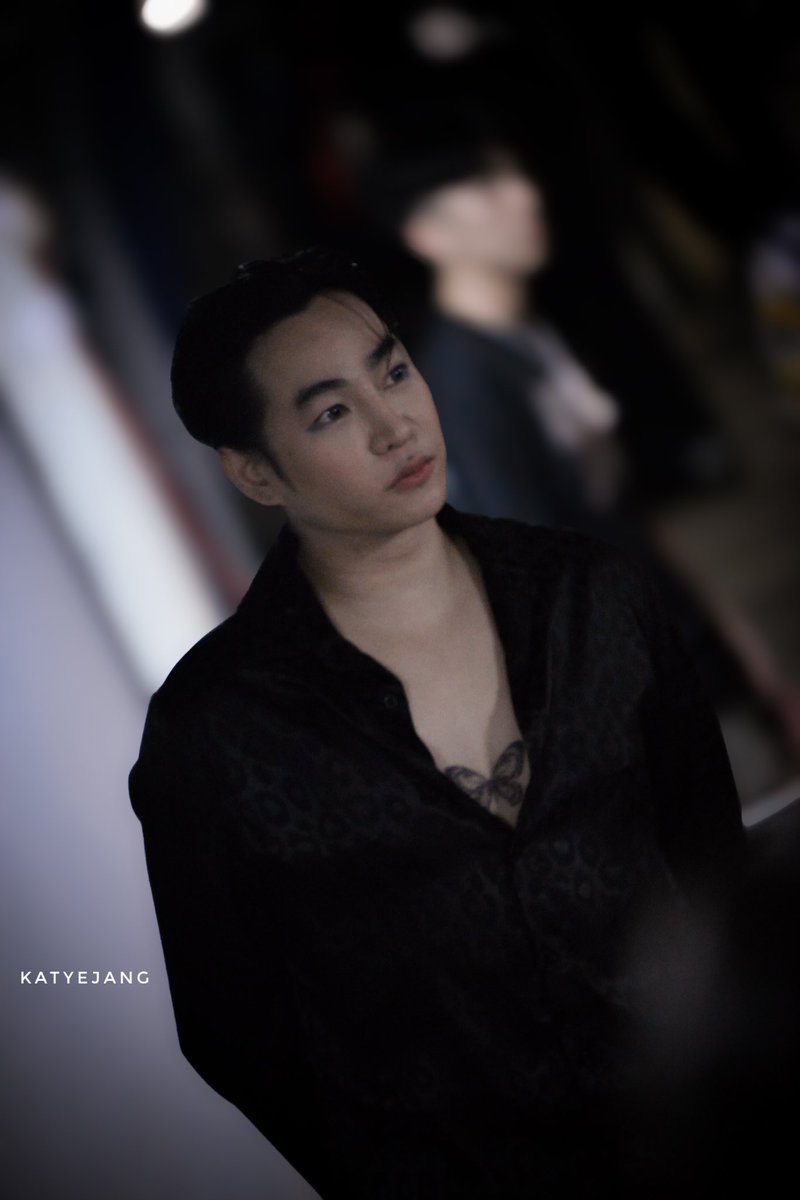 chothipthongon's tweet photo. งู้ยยยย หล่อมากกกก  🦋 ❤️

@peckpalit 
#NAGARA2024xPALIT
#BIFW2024xNAGARA
#เป๊กผลิตโชค
#PeckPaLitChoke
#katyejang
#palitgallery https://t.co/eogb2myQ3E