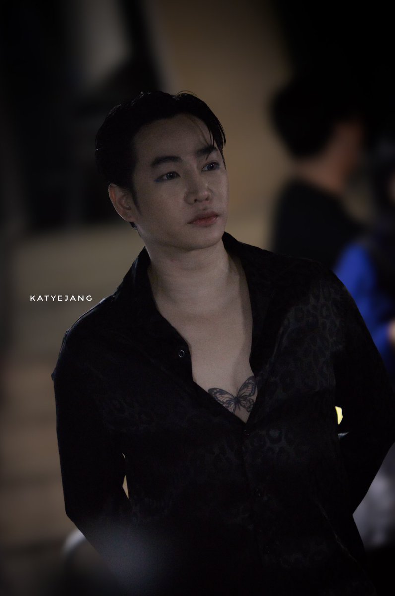 chothipthongon's tweet photo. งู้ยยยย หล่อมากกกก  🦋 ❤️

@peckpalit 
#NAGARA2024xPALIT
#BIFW2024xNAGARA
#เป๊กผลิตโชค
#PeckPaLitChoke
#katyejang
#palitgallery https://t.co/eogb2myQ3E