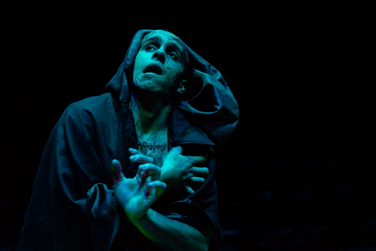 BiscayneTimes's tweet image. For 15 seasons, #ZoeticStage has delivered thought-provoking theater in Miami! This month, they’re back with “The Pillowman” at @ArshtCenter. Want to know more about their rise? Read the full story here 

biscaynetimes.com/boulevard-livi…

#MiamiTheater #ThePillowman #ArtsInMiami