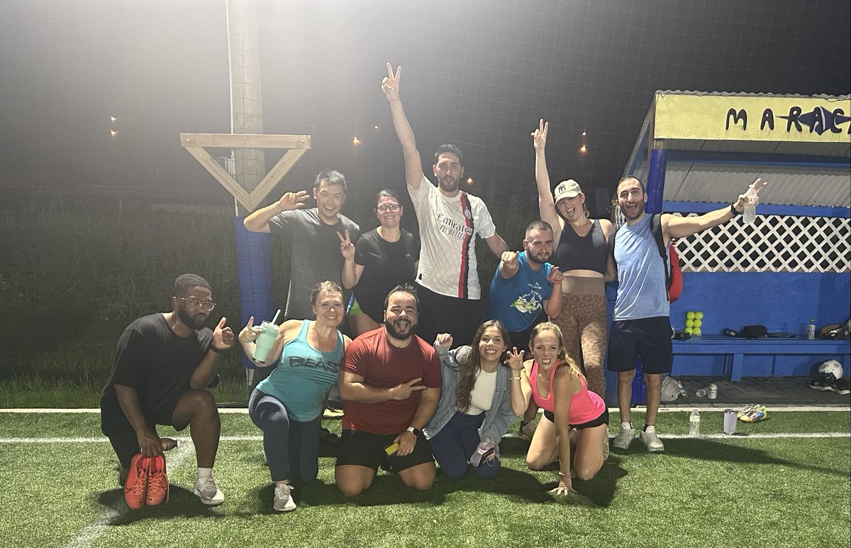 LRHGME_IM's tweet image. Nothing brings out the best like a little competitive spirit! Our program came together for some friendly but fierce soccer, and it was a blast. It's always fun to get competitive and show off those skills on the field! ⚽ 
 #CompetitiveFun #match2025