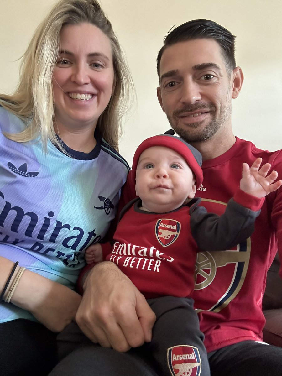 SpiroKasimis's tweet photo. Hopefully celebrating 4 months as an @Arsenal fan with a W! #MyPLMornings  #Gunners @PLinUSA @premierleague https://t.co/8FT45gVuht