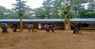 Special Campaign 4.0 for institutionalizing Swachhata and minimizing pendency in Govt. offices – 02/10/2024 to 31/10/2024 के तहत दिनांक 05/10/2024 को अंजड़बेड़ा साइट पर 174 वाहिनी  के जवानो के द्वारा  सफाई की गई I