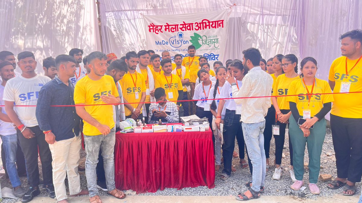 SFSMahakoshal's tweet photo. नवरात्रि के पावन पर्व पर महाकोशल प्रांत के विकासार्थ विद्यार्थी (SFD), सेवार्थ विद्यार्थी (SFS), मेडिविजन व जिज्ञासा द्वारा मां शारदा देवी धाम मैहर में नव दिवसीय मैहर मेला सेवा अभियान निरंतर जारी है।
ABVP Mahakoshal
#Day3 https://t.co/A8HDvhmRsK