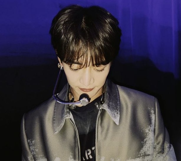 choisrose's tweet photo. how do you not call him babygirl when he looks like this https://t.co/ZCq3tcByYN