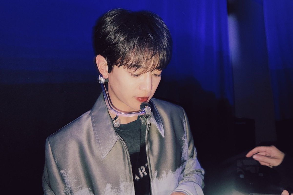 choisrose's tweet photo. how do you not call him babygirl when he looks like this https://t.co/ZCq3tcByYN