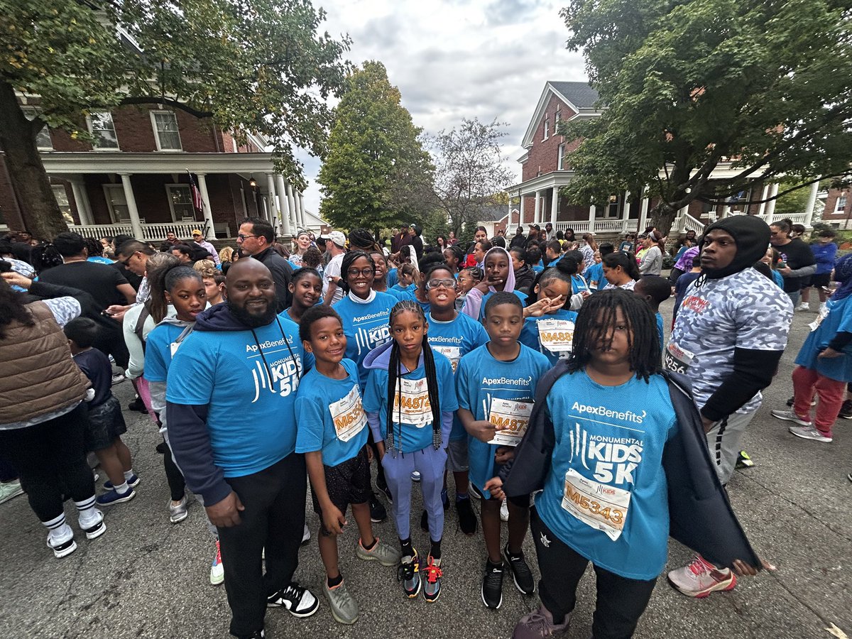 BrookParkElem's tweet photo. It was a beautiful morning for a 5K! 👟💨Congratulations to our Bears for finishing today’s race! A special thanks to Ms. Cooper for leading our Up and Running Club, and to the Lawrence Township School Foundation for sponsoring our team! We are Brook Park! 🐻 @LTSFoundation https://t.co/wKvwNPDVTO