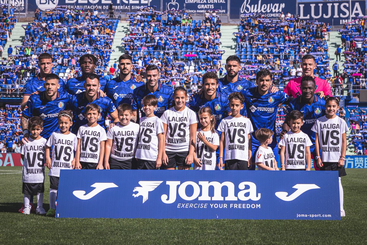 GetafeCF's tweet image. 👏 Un ONCE inicial comprometido con #LALIGAVSBULLYING

#VamosGeta #GetafeOsauna