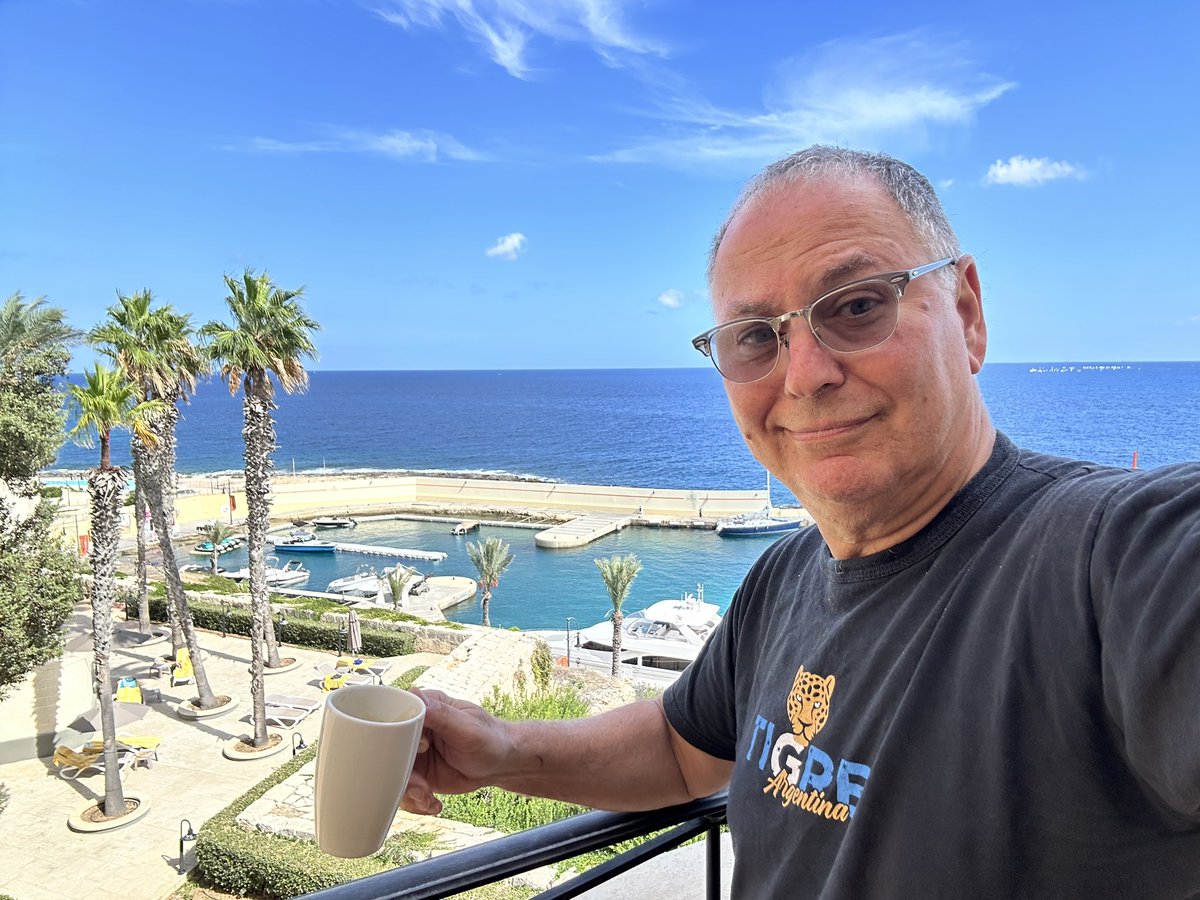 Morning and afternoon coffees on my hotel room balcony at the #FusionLung24 conference - but as much as the view is amazing - the talks are even more exciting #LungBiologyRocks
