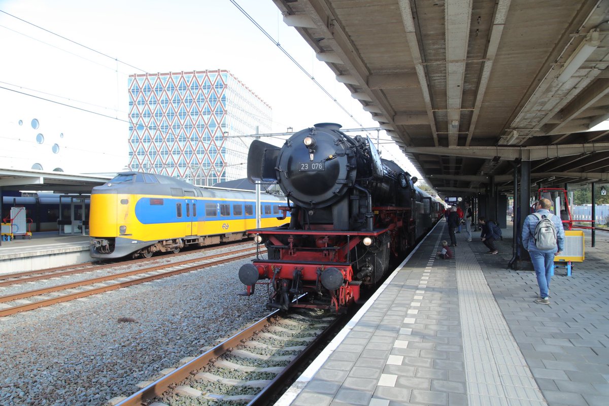 Nog een stoomtrein in Gouda,  voor de <a href="/StoomstNed/">Stoomstichting Nederland</a> .