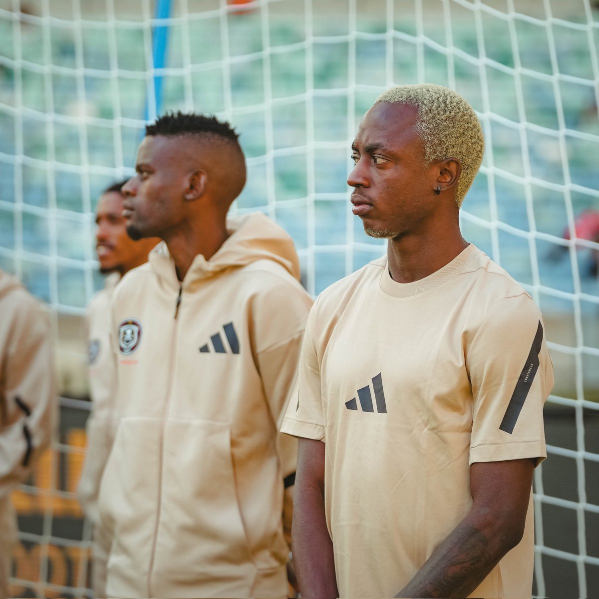 orlandopirates's tweet photo. ARRIVAL | 📍Moses Mabhida 🏟️

🏆 #MTN8Final 
🆚 @StellenboschFC
⏰ 18H00
🎟️ SOLD OUT 🚫
📺 @SuperSportTV

⚫⚪🔴⭐
#OrlandoPirates 
#OnceAlways https://t.co/DEw9yUxeFq