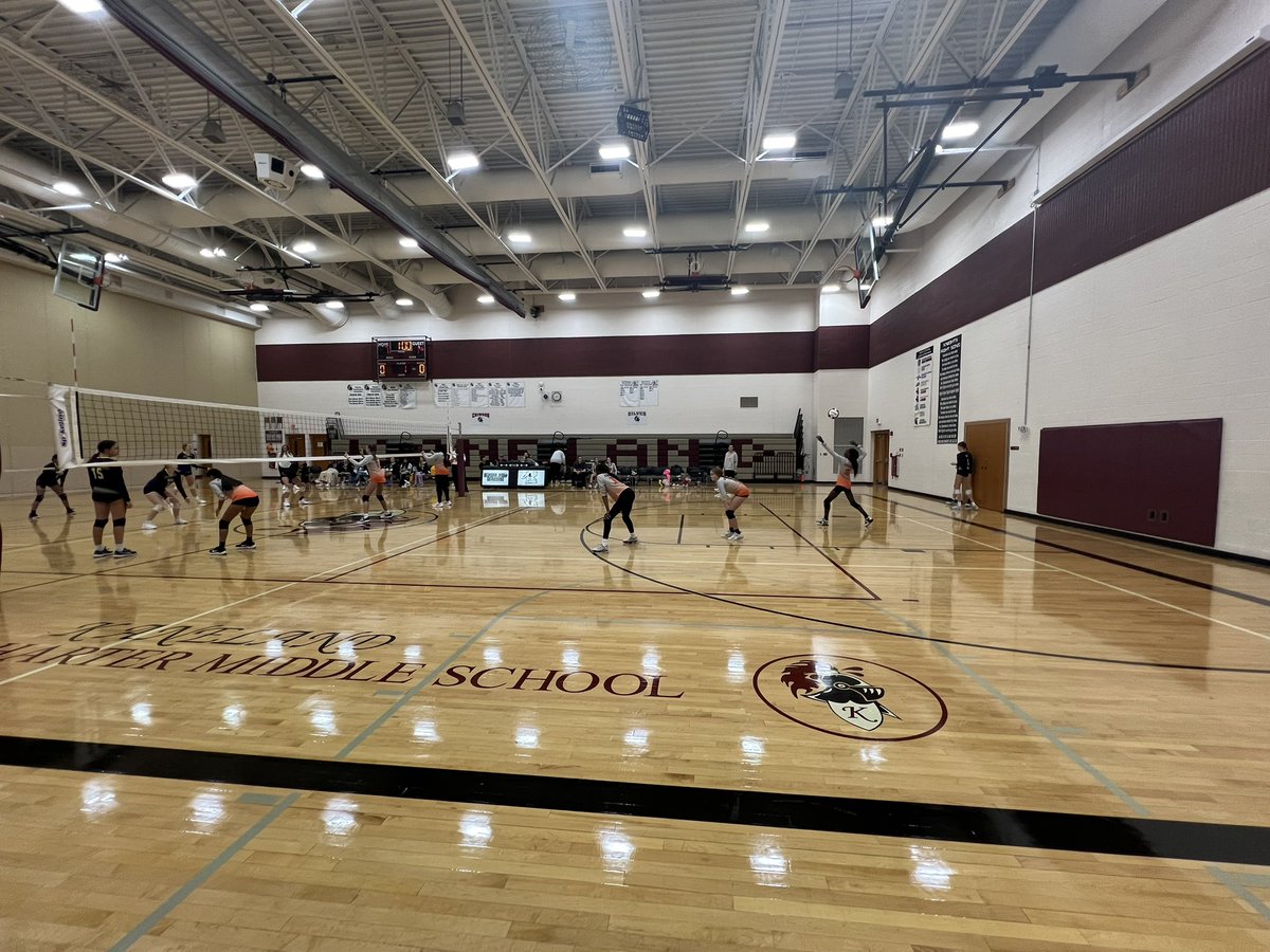 Fun morning watching our <a href="/DeKalb428CRMS/">Clinton Rosette MS</a> J-Barbs compete at the NCJC end of the season tournament! 🏐🐦‍⬛ <a href="/1barbathletics/">DeKalb Barbs</a> <a href="/BarbBoosters/">DeKalb Barb Boosters</a> <a href="/CUSD428/">DeKalb School District 428</a> 🧡