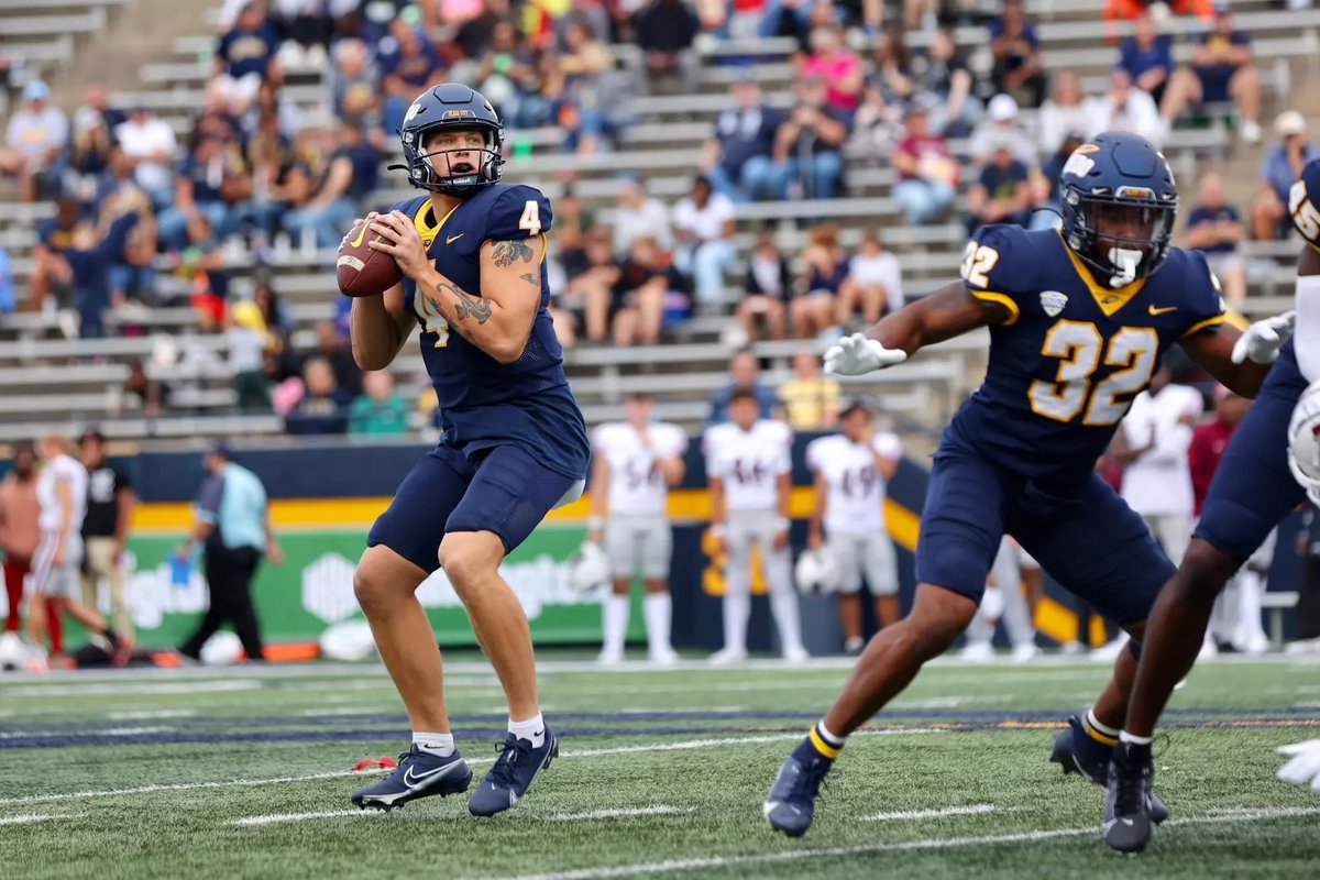 Landon Echelberry (@l_echelberry5) on Twitter photo Humbled and blessed to receive my first football offer <a href="/ToledoFB/">Toledo Football</a>. Can’t thank <a href="/ToledoQBs/">Robert Weiner</a> and their belief in me enough. GO ROCKETS 🚀
<a href="/stefadams87/">Stefan Adams</a> <a href="/FootballFindlay/">FINDLAY FOOTBALL</a> Humbled and blessed to receive my first football offer <a href="/ToledoFB/">Toledo Football</a>. Can’t thank <a href="/ToledoQBs/">Robert Weiner</a> and their belief in me enough. GO ROCKETS 🚀
<a href="/stefadams87/">Stefan Adams</a> <a href="/FootballFindlay/">FINDLAY FOOTBALL</a>