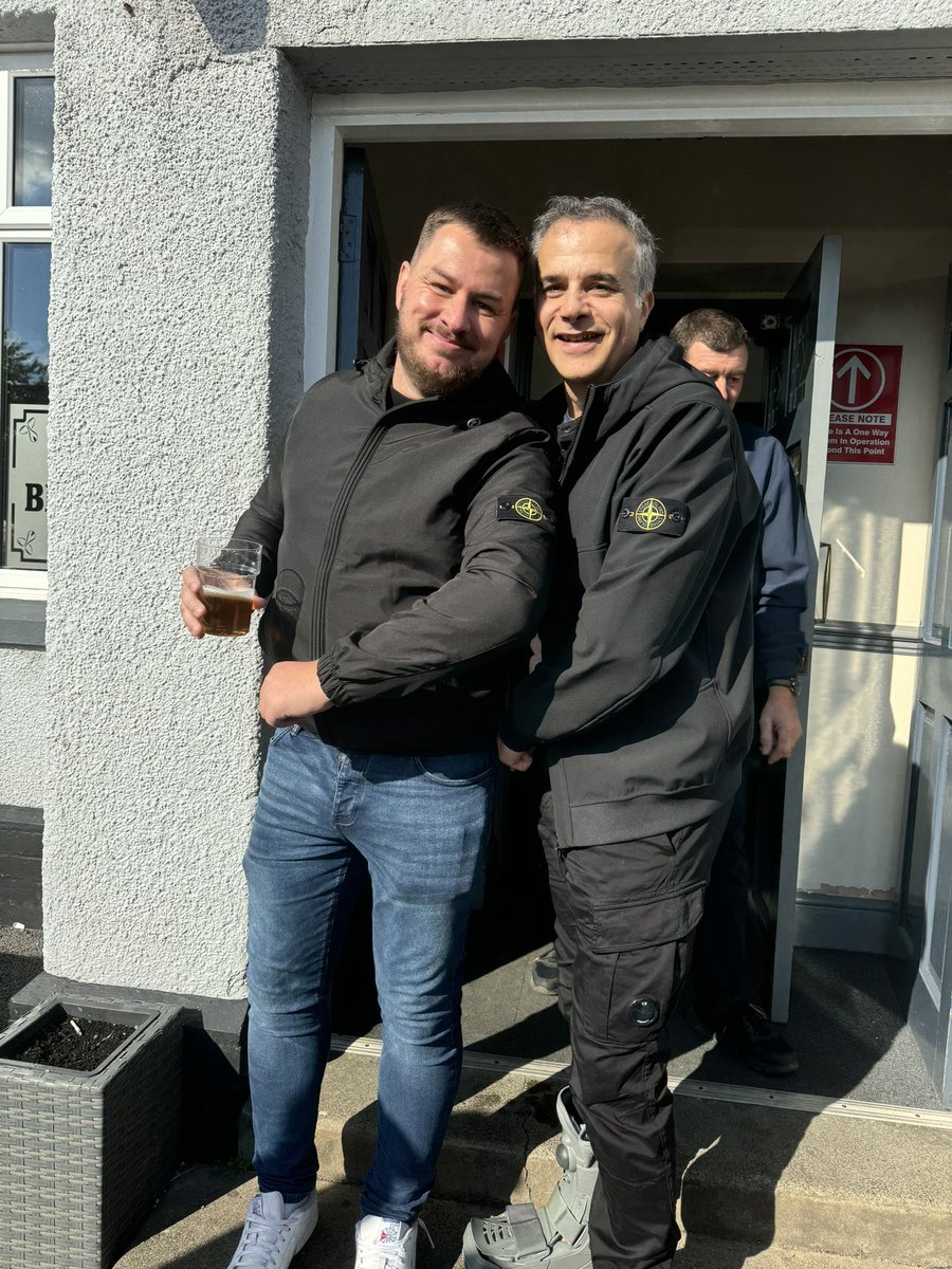 🚨 Not your usual CLUB PRESIDENT

🇯🇴Wael al-Qadi(54), #BristolRovers is not your usual club PRESIDENT wearing Stone Island and cargo pants😳
"He just walked in the bar and bought everyone a pint, even got the badge in"
#UTG