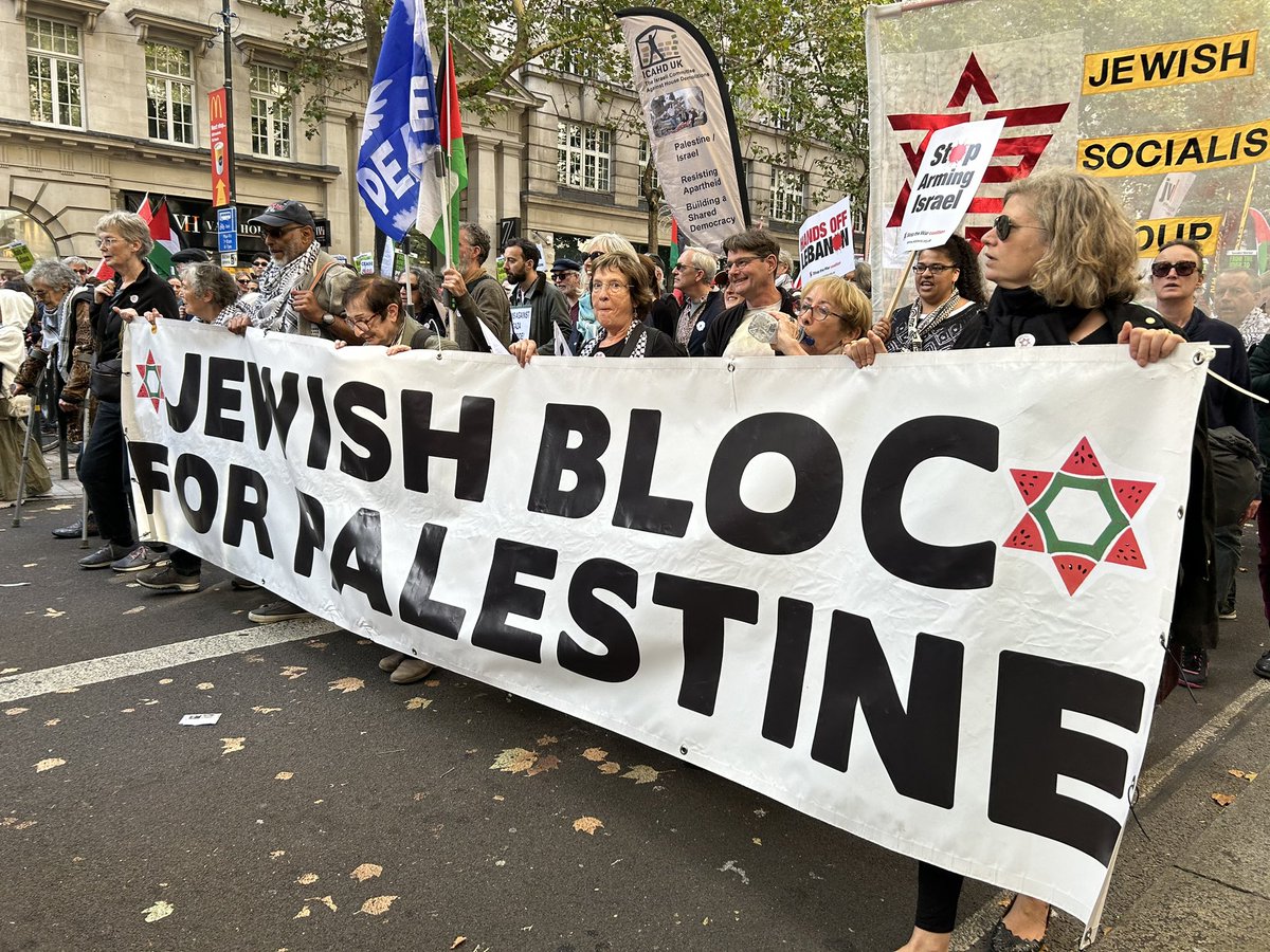 Julia Bard #RefugeesWelcome #CeasefireNow (@juliabard) on Twitter photo Huge Jewish Bloc on a huge Palestine march today. End the occupation! End the genocide! Free Palestine! #JewishBloc <a href="/JewishSocialist/">Jewish Socialist</a> Huge Jewish Bloc on a huge Palestine march today. End the occupation! End the genocide! Free Palestine! #JewishBloc <a href="/JewishSocialist/">Jewish Socialist</a>