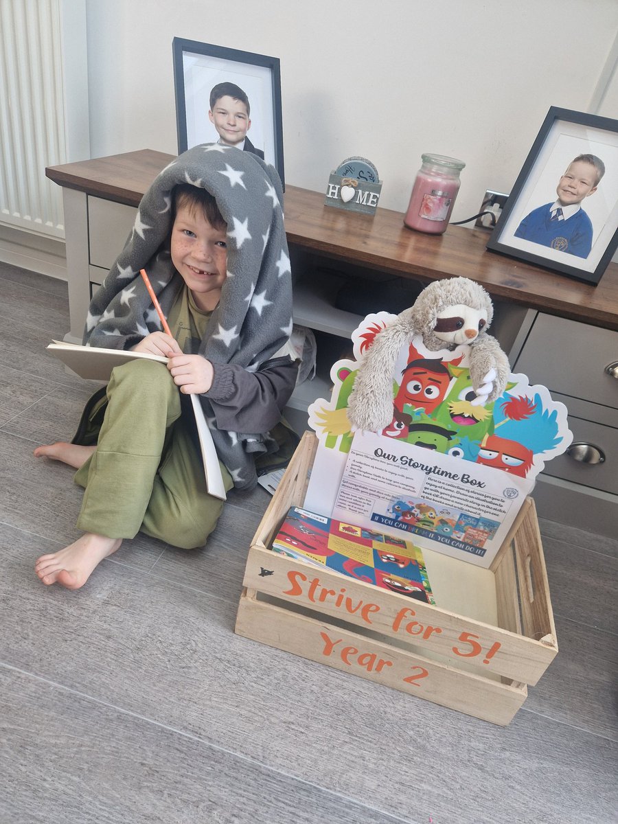 Zara Reid tweet media