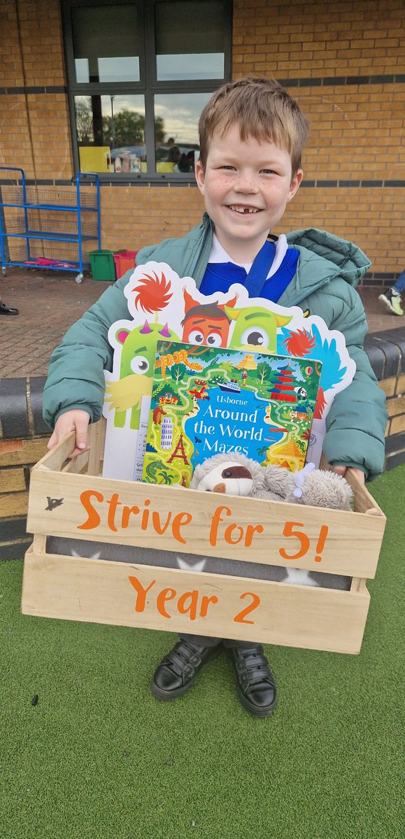 Zara Reid tweet media