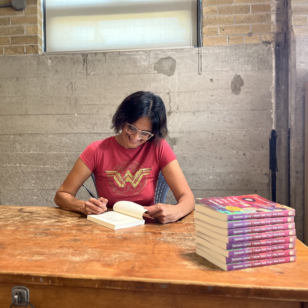 House of Anansi Press (@houseofanansi) on Twitter photo Another signing dump! ✍️
<a href="/ianwillwrite/">Ian Williams</a>, <a href="/Augengrau/">Kate Camp</a>, Tasneem Jamal, and <a href="/afmoritz/">A. F. Moritz</a> dropped by the office to sign copies of their books.
Learn more about their work at HouseofAnansi.com. Another signing dump! ✍️
<a href="/ianwillwrite/">Ian Williams</a>, <a href="/Augengrau/">Kate Camp</a>, Tasneem Jamal, and <a href="/afmoritz/">A. F. Moritz</a> dropped by the office to sign copies of their books.
Learn more about their work at HouseofAnansi.com.
