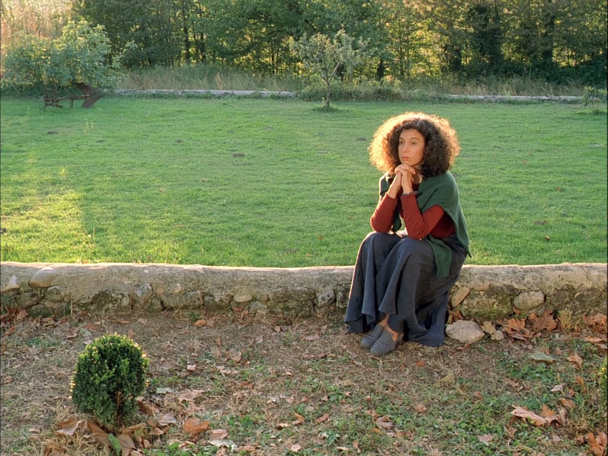 mubi's tweet photo. AN AUTUMN TALE (Éric Rohmer, 1998.) https://t.co/NpRQrk0szX