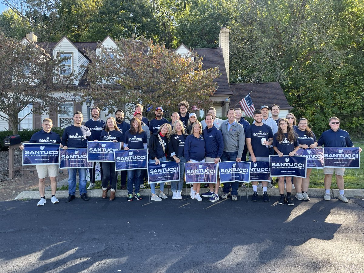 OhioYRs's tweet image. We had a fantastic launch for our friend @NickSSantucci today! Thank you to all of his colleagues who came out to knock doors in support of his campaign, and Ohio Secretary of State @FrankLaRose for coming out! #LeadRight #YRslead