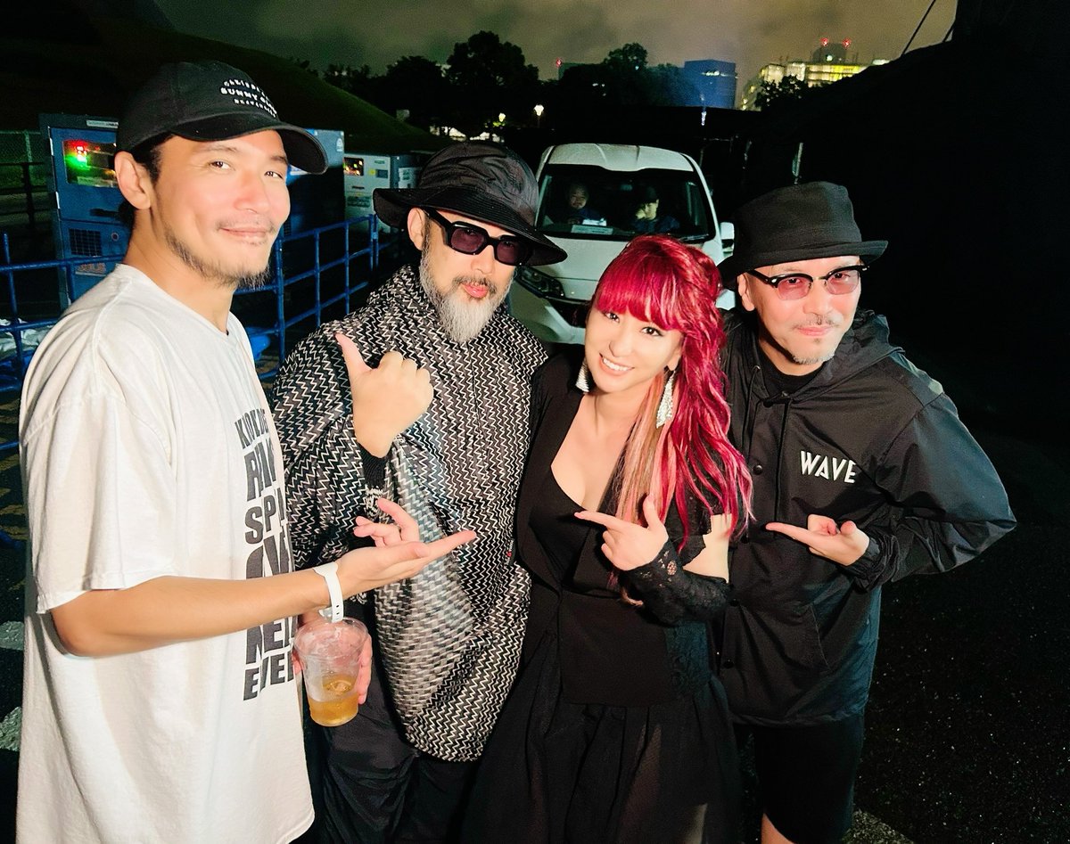 MAADSPIN's tweet photo. /
#STE100 DJ40周年🎊
皆さま、ありがとうございました🔥
\
総勢50組を超えるアーティストが
お台場に集結🎪🎪🎪🎪
「証言 / LAMP EYE」
「DIRTY30 / Sunaga t experience」
「It's You / Sunaga t experience」
名曲のfeaturingアーティストが大集結😭
忘れられない夜となりました✨
#須永辰緒 https://t.co/o65PBxNMqh