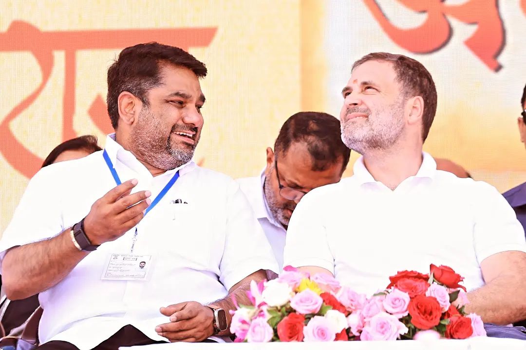 ajit_davang's tweet photo. येणाऱ्या काळातील महाराष्ट्राचा मुख्यमंत्री आणि देशाचा पंतप्रधान एकाच फोटोत... ❤️ https://t.co/VYLoJDelNq