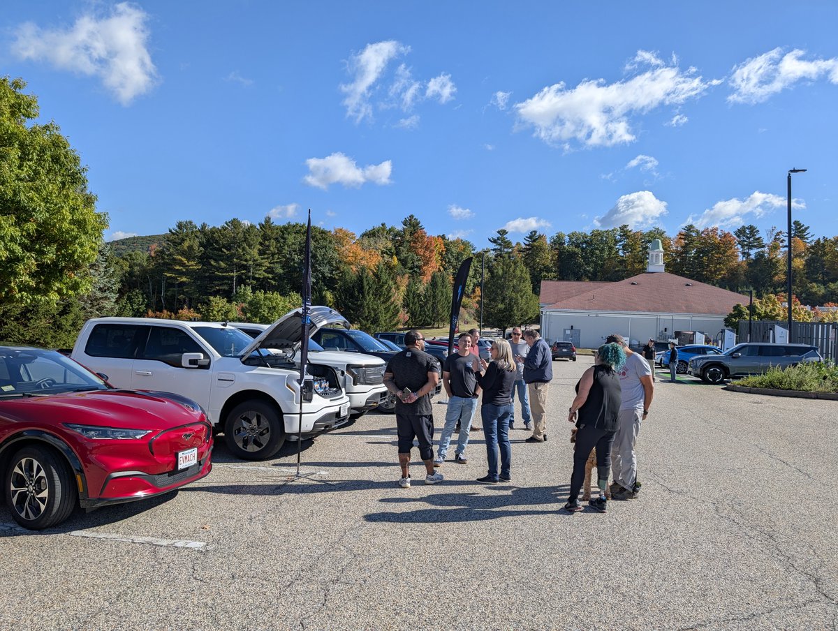 MachEClub's tweet photo. Meeting up in Lee, MA, before we head out on a scenic drive with the Lightning Clubs of America and the Mustang Mach-E Club of America plus some other EV friends! https://t.co/jdQQtubhJ4