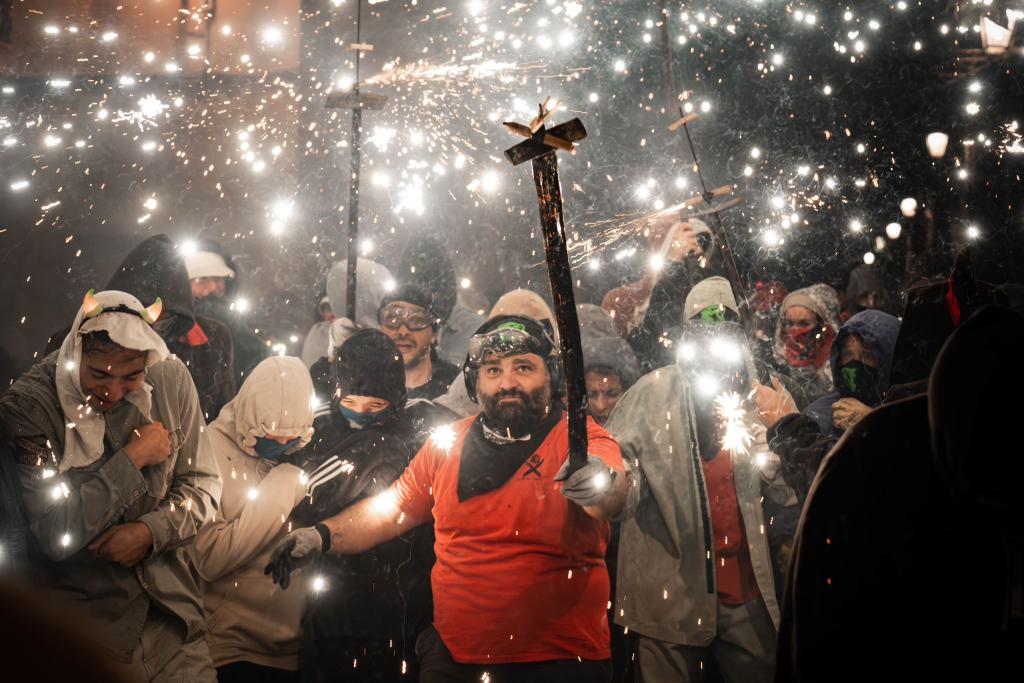 Aquest any ens han fet un reportatge que volem compartir amb vosaltres!
Analogia del correfoc de Tiana!

metropoliabierta.elespanol.com/gran-barcelona…

Us animem a que el mireu! 🔥🔥🔥🔥