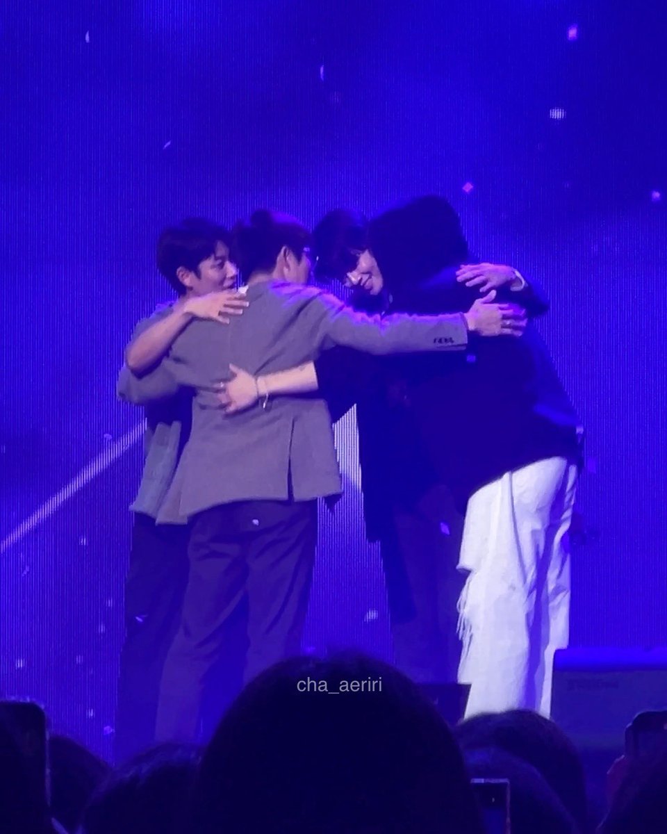 bobahyukie_'s tweet photo. october 05th, 2024 (saturday)

💌:drop your username if you witnessed this beautiful and precious moment, i will bookmark this for memories. https://t.co/TGEiJtfrEn