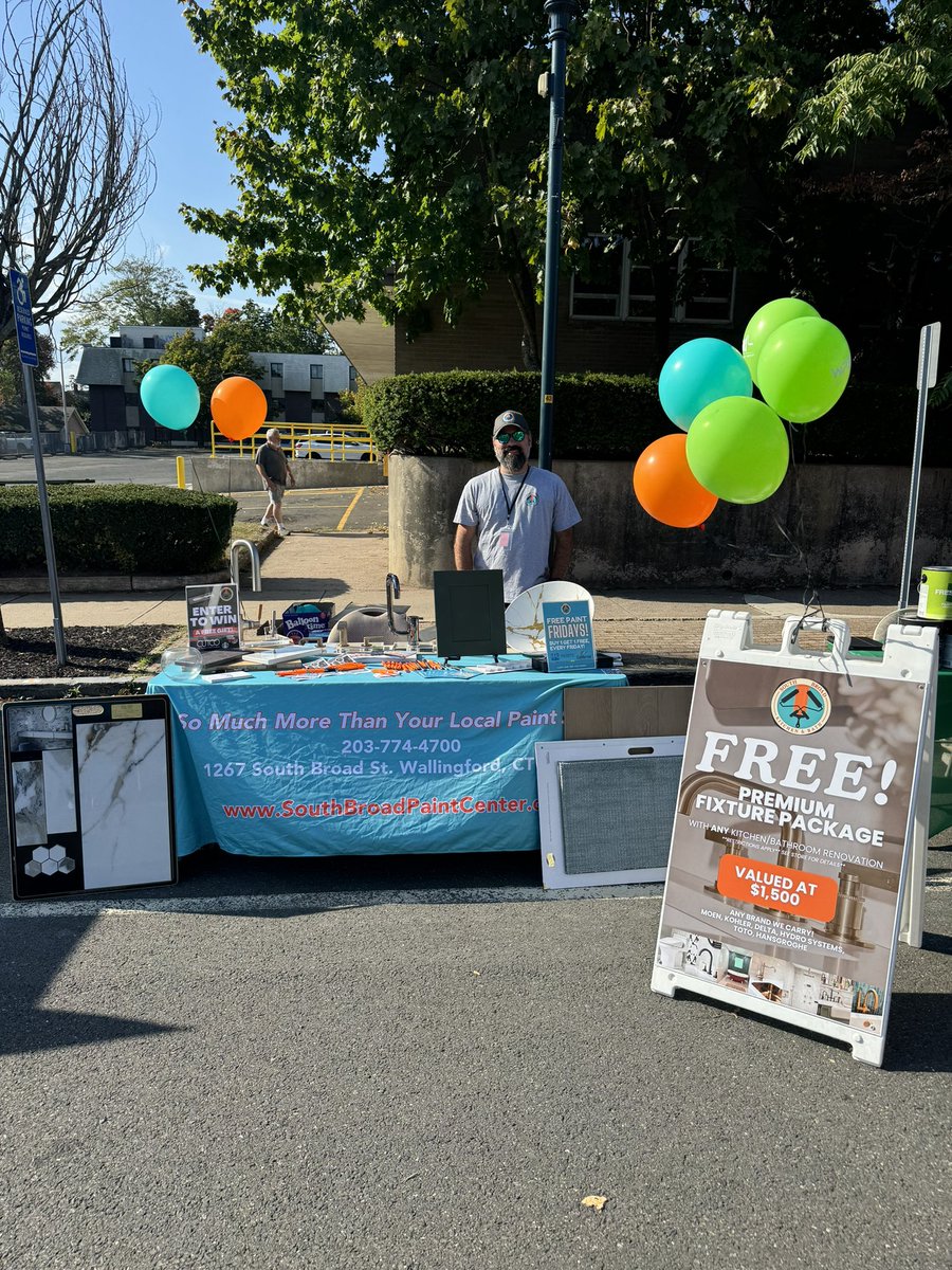 South_BroadPC's tweet photo. Stop by Celebrate Wallingford 2024 today from 11am-6pm. We’re right on Center Street across the street from Michael’s Trattoria!

#southbroadkitchenbath #wallingfordct #bathroomfixtures #kitchenfixtures #ctrenovations #bathroomdesign #kitchendesign https://t.co/QxiVPB27Q2