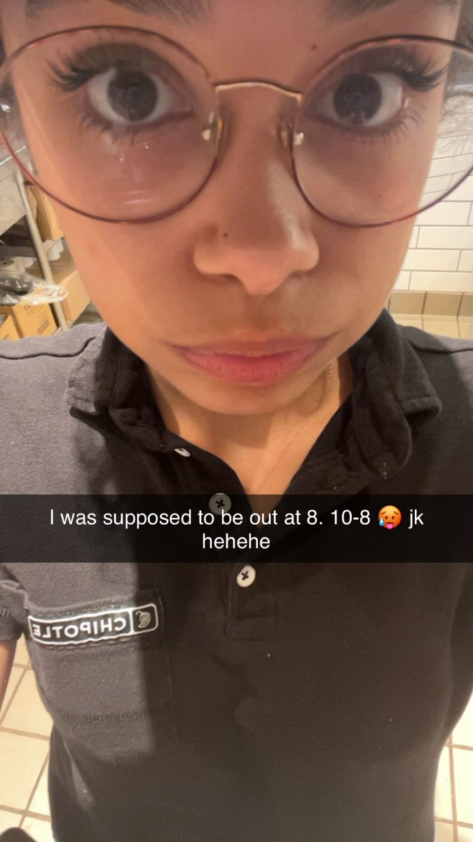 Tazeanaxo's tweet photo. Just your local chipotle AP after 13 hours ππ #chipotleislife (6 call offs and only 1 person came in to help) https://t.co/5axo6mCeuT