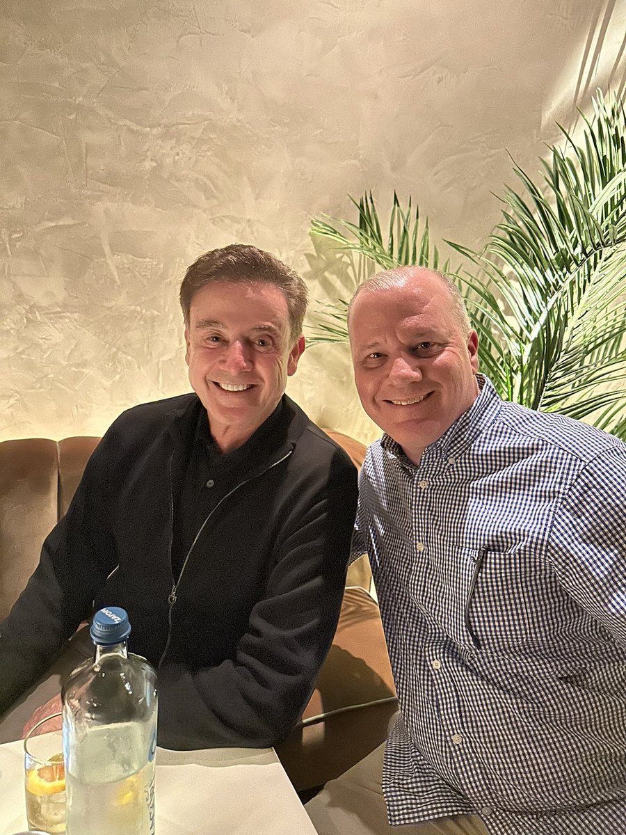 CoachJeffMorrow's tweet photo. It was great catching up with the 🐐, Coach Pitino &amp; watching his team practice this week in NY. It’s going to be a good season in Queens! https://t.co/sZEg3FEKPs