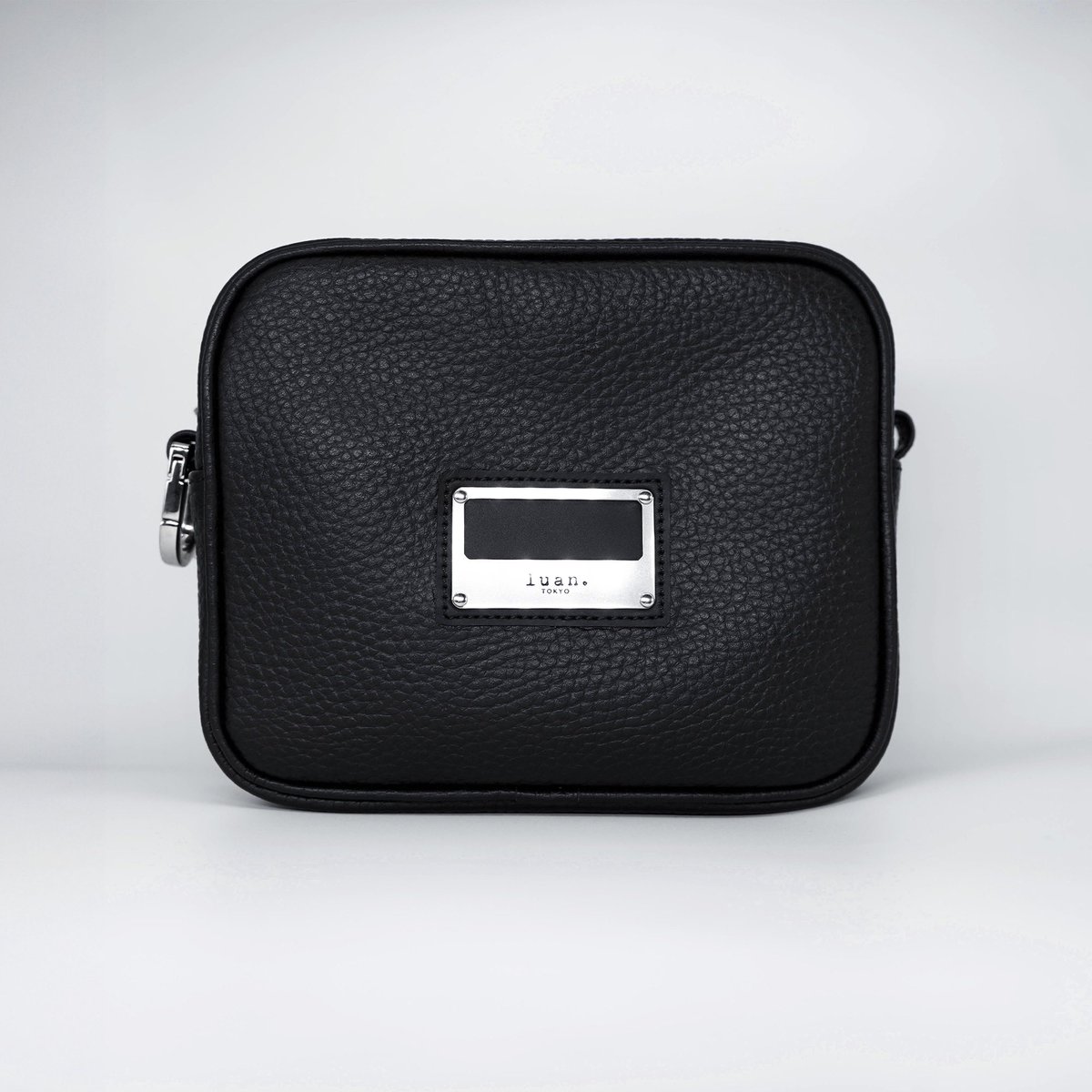 luan_tokyo's tweet photo. [ 先行発売開始 ]

luan. AW24 Collection

multi pouch
minimal wallet
multi strap

23:59より販売開始致しました。

ご購入はこちらより
▶️ https://t.co/8mplPGpmR7

※先行販売は数量限定となり、予定数達し次第販売受付終了となります。

#luan_tokyo #新作 https://t.co/lx668qJvj4