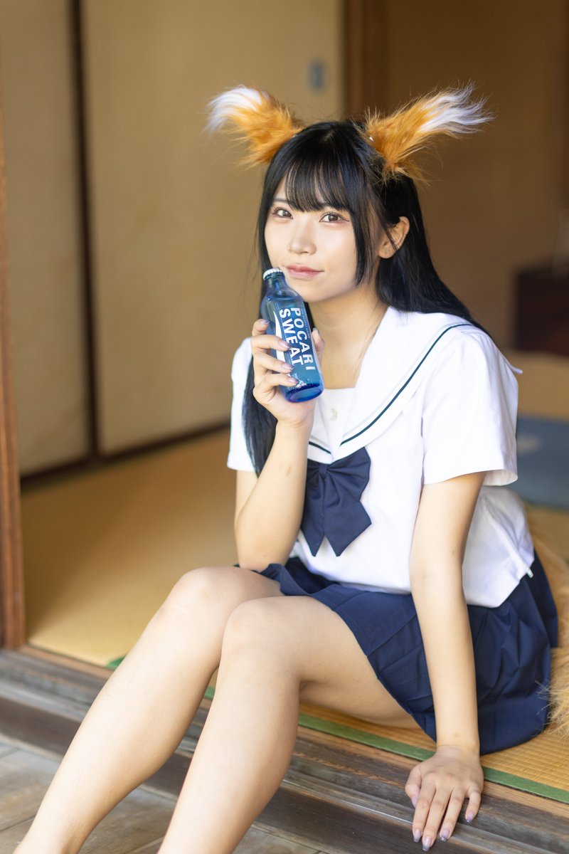 tomycamera0626's tweet photo. 夏の名残
@03_aoharuchan
おあはるちゃん
どんぎつね変身。
#ポートレート #古民家 #狐耳 #どんぎつね #phoo #制服 #モデル #とみぃふぉと https://t.co/CZ4rlgemZ0