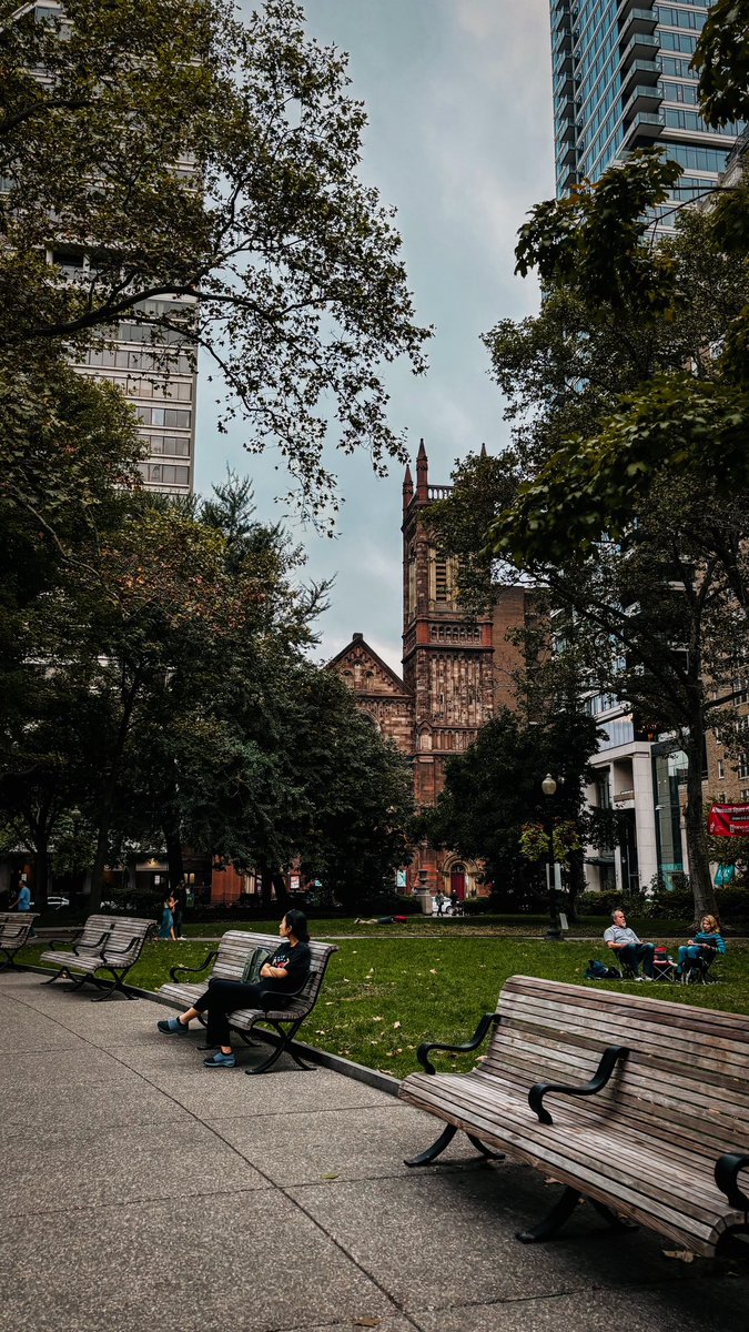 goosewish's tweet photo. A hearty walk on a good weather day in Philly ✨ https://t.co/mHgzup82m8