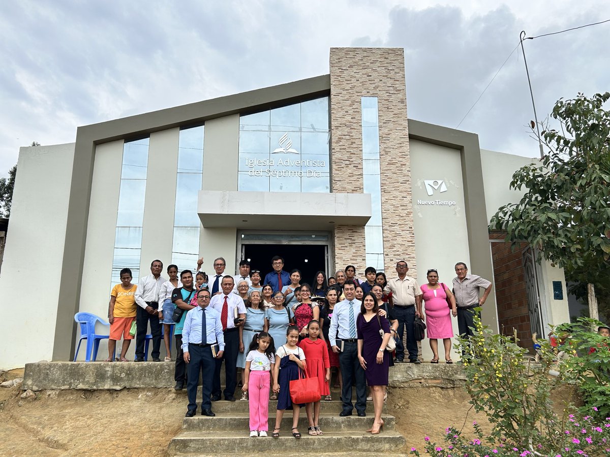 Adventist_minop's tweet photo. 🙌 ¡Damos gracias a Dios por la hermosa fachada con la imagen corporativa de nuestra iglesia Pachacutec! 🙏 Nuestros hermanos están felices 😊 por tener una iglesia hermosa, lista para la adoración de Dios y para el agrado de nuestra comunidad. 💒✨ #Bendiciones https://t.co/Y0Niawc7Cd