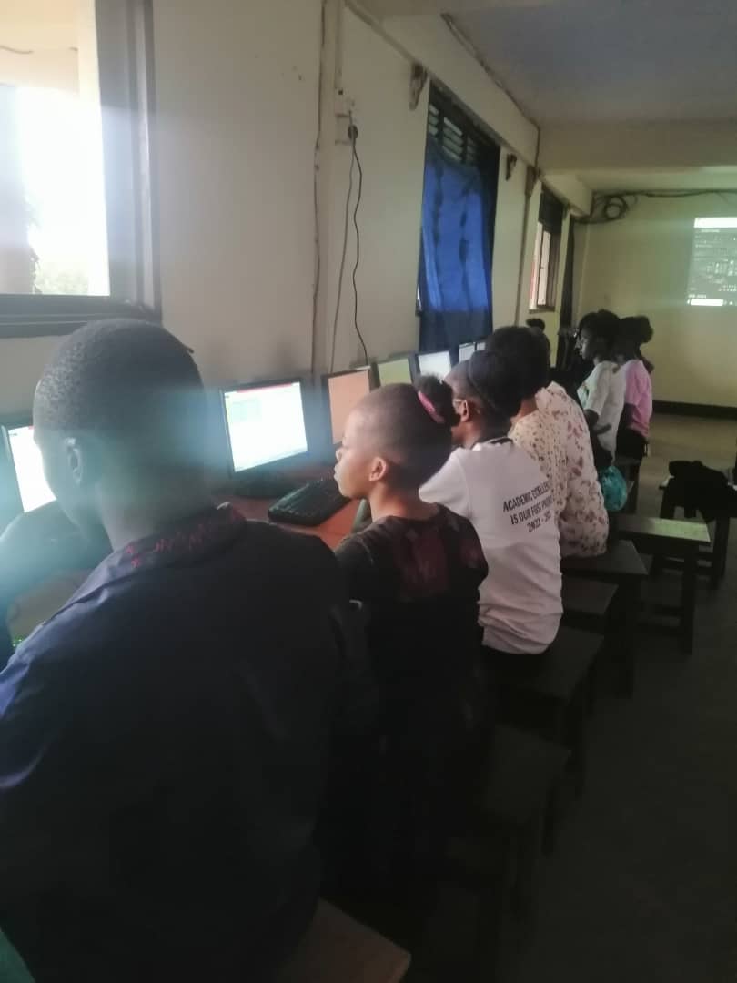 QueensCoding's tweet photo. We received positive feedback and our learners can't wait for the next training.

Don't want to miss the next training, please follow our page.

#datamanagement
#quci
#quciscisnm
#microsoftexceltraining https://t.co/WhsZUtzW40
