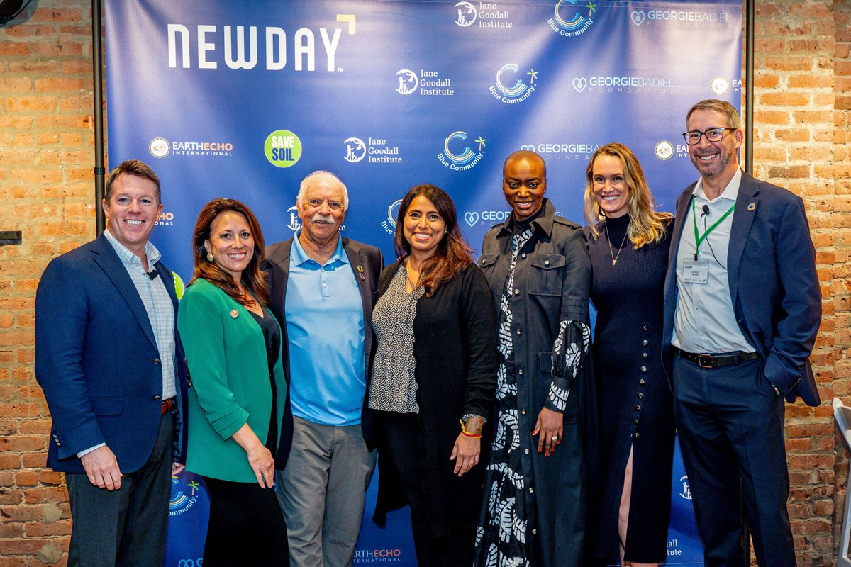 cpsavesoil's tweet photo. 🌍 At #NYClimateWeek, Save Soil movement joined @JaneGoodallInst, @EarthEcho, @bluecommfla,  @_GBFoundation, and others at the Newday Event in New York City!

We highlighted the urgent need to reverse soil degradation by increasing Soil Organic Matter and revitalizing soil – a key to tackling climate change challenges, preserving biodiversity, ensuring food security, and securing our future.

🌱 Every action counts in the effort to #SaveSoil!