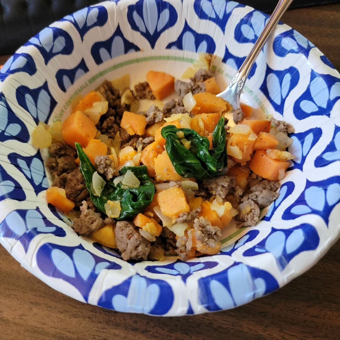 Yum! Starting the day with a hearty breakfast. Turkey sausage, onion, sweet potato &amp; spinach. instagr.am/p/DAvzxH6xeMI/