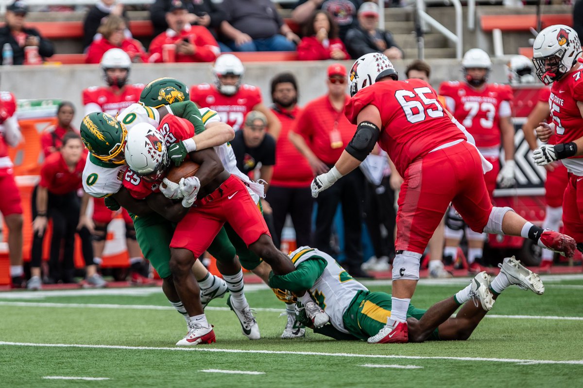 CoachGrantOlson's tweet image. GAMEDAY!! 🦬🤘

#CodeGreen