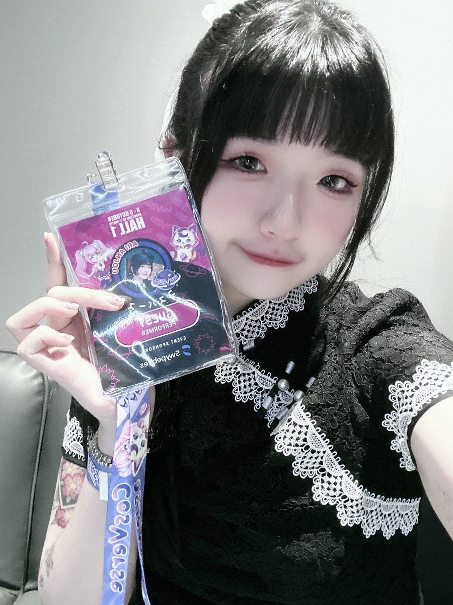 _ari030_'s tweet photo. Thank you for your warmth, CosVerse! ๐ค
I had an amazing time seeing old and new faces today, and presenting songs from the past and the present of my journey. Thank you all for the sweetest gifts, the conversations, and the memories made! โ๏ธ๐ฐx
#ari030 #AriAnjou https://t.co/gKoATa07E3