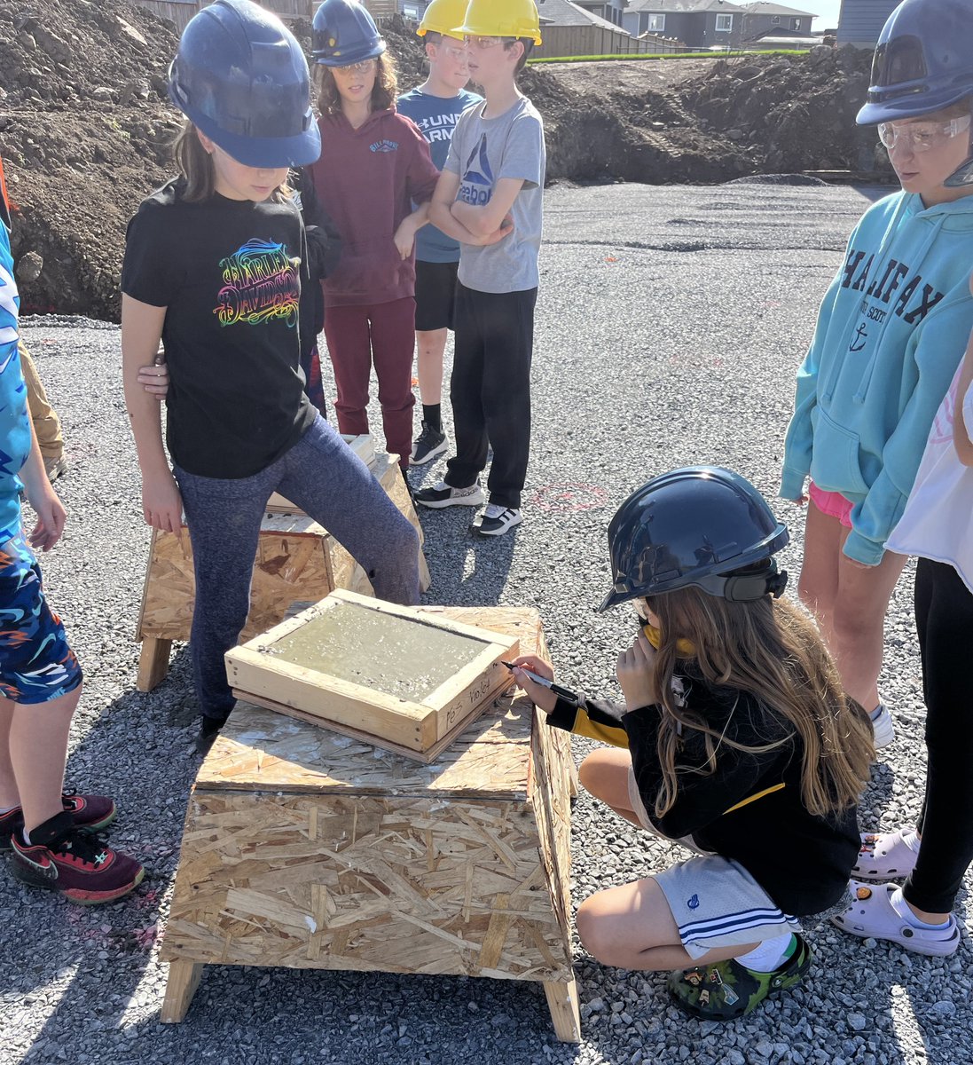 As part of the EISS SHSM Promotion Event, BCIP hosted feeder school Ss at our House 101 site!  #SHSM Construction Ss mentored our guests in building forms and placing concrete.  Experiential Learning while exploring the Skilled Trades never disappoints!