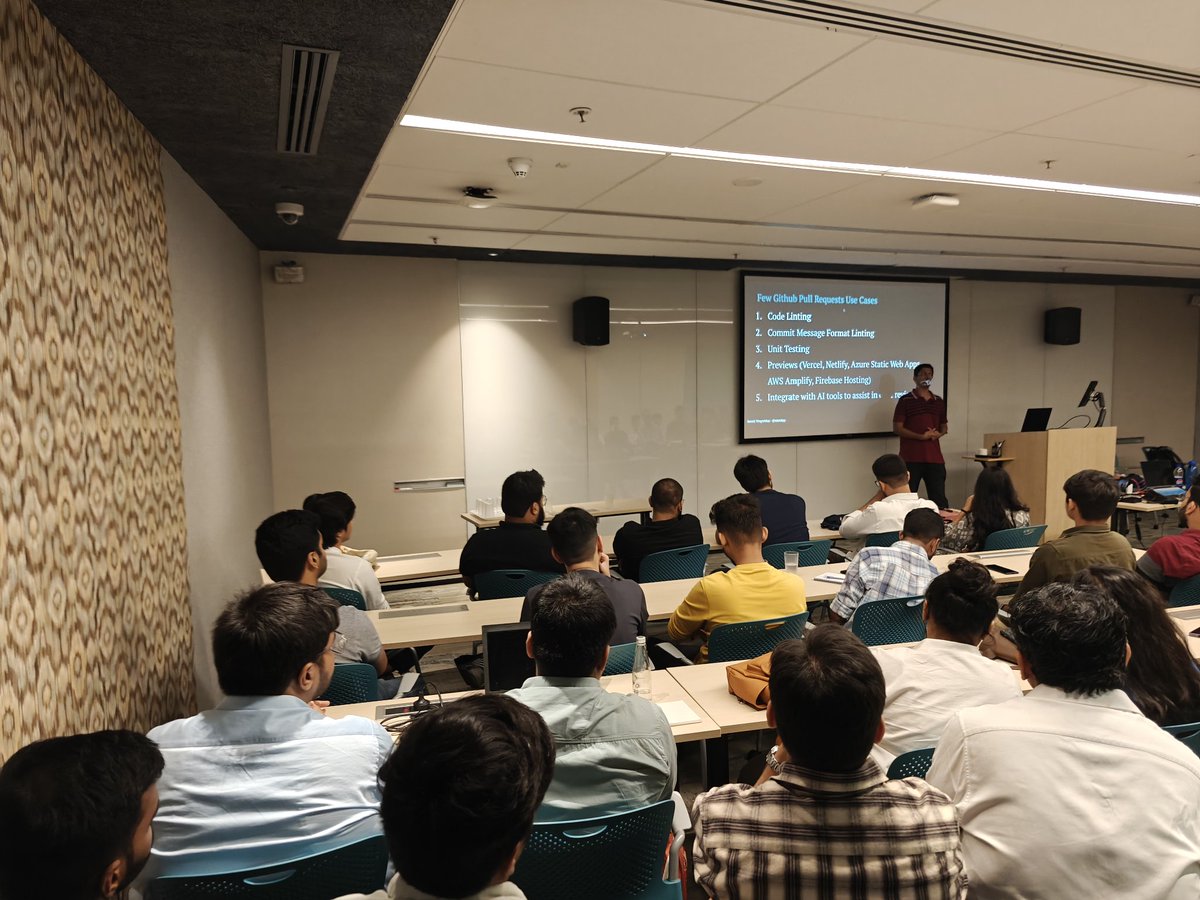 hackmum's tweet image. Wow, once again, houseful.
Thank you, #Mumbai 🙏

#GitTogether #GitTogetherMum @GitHubCommunity #Oct24MTP