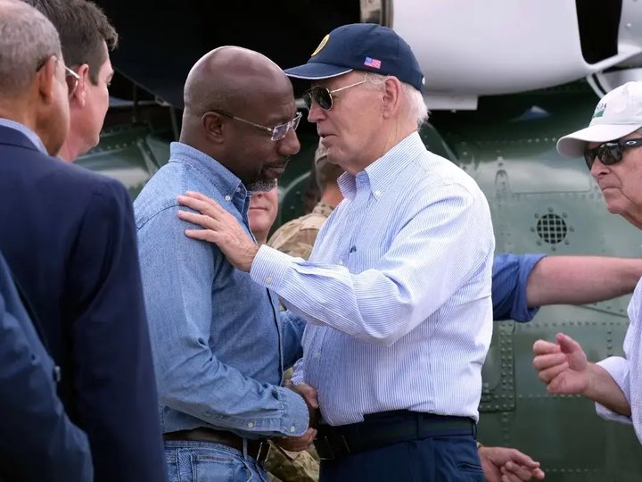 SenatorWarnock's tweet image. Thank you @POTUS for coming down to Ray City &amp;amp; for approving more relief for Georgians impacted by Hurricane Helene.
 
While we mourn our neighbors dealing with the pain of loss following this awful storm, your support will help Georgia come out even stronger.

📸: AP/Susan Walsh