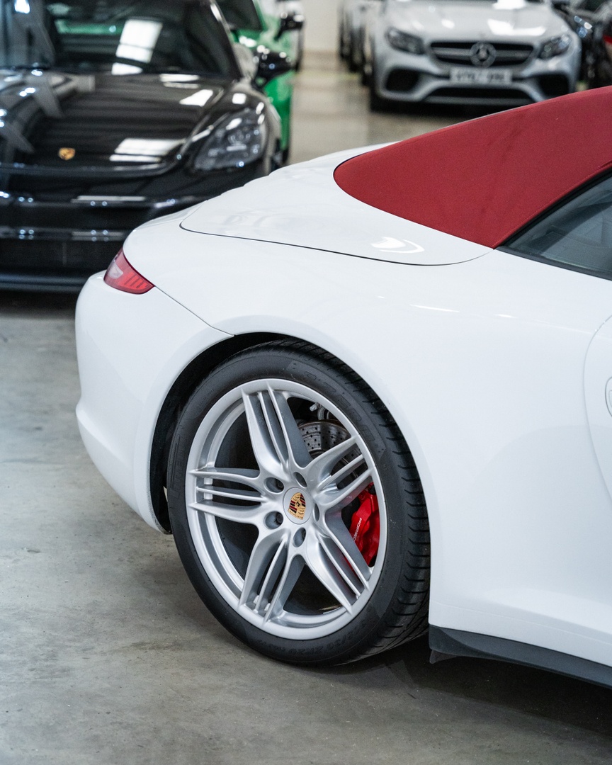magmacars's tweet photo. Iconic.

Few cars are more timeless than a drop-top 911 Carrera. This 4S example is made all the more endearing as one of the last naturally aspirated 3.8L flat-six engines 😍

In stock now, but not for long...

https://t.co/ucaRzSfFlO 

#MagmaCars #911Carrera https://t.co/Pl2DRTsKxs