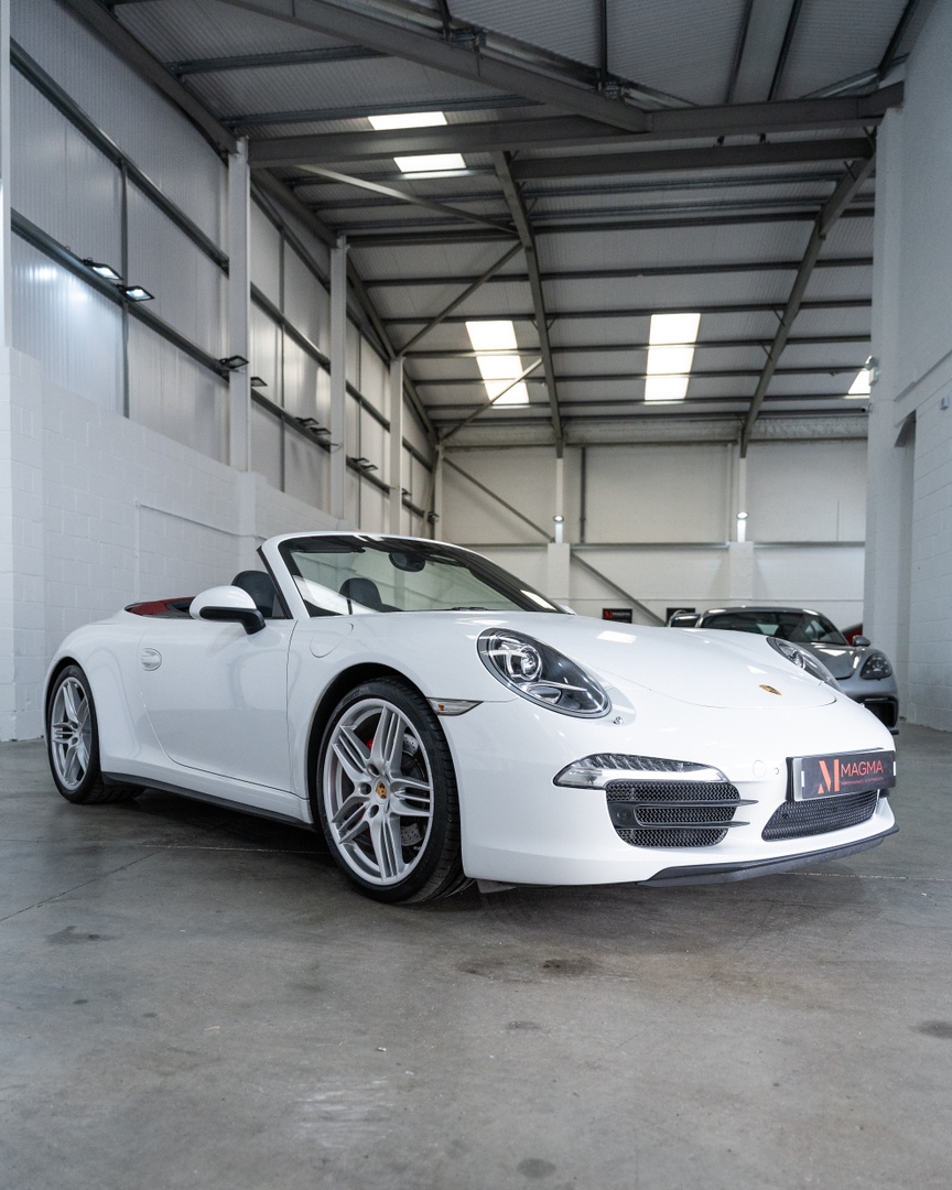 magmacars's tweet photo. Iconic.

Few cars are more timeless than a drop-top 911 Carrera. This 4S example is made all the more endearing as one of the last naturally aspirated 3.8L flat-six engines 😍

In stock now, but not for long...

https://t.co/ucaRzSfFlO 

#MagmaCars #911Carrera https://t.co/Pl2DRTsKxs