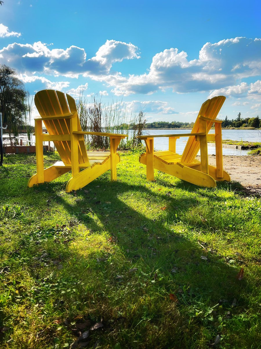 11Iris05's tweet photo. @WLH1972 Have a seat
#photography #summerinOctober https://t.co/vGEYuwj8Gl