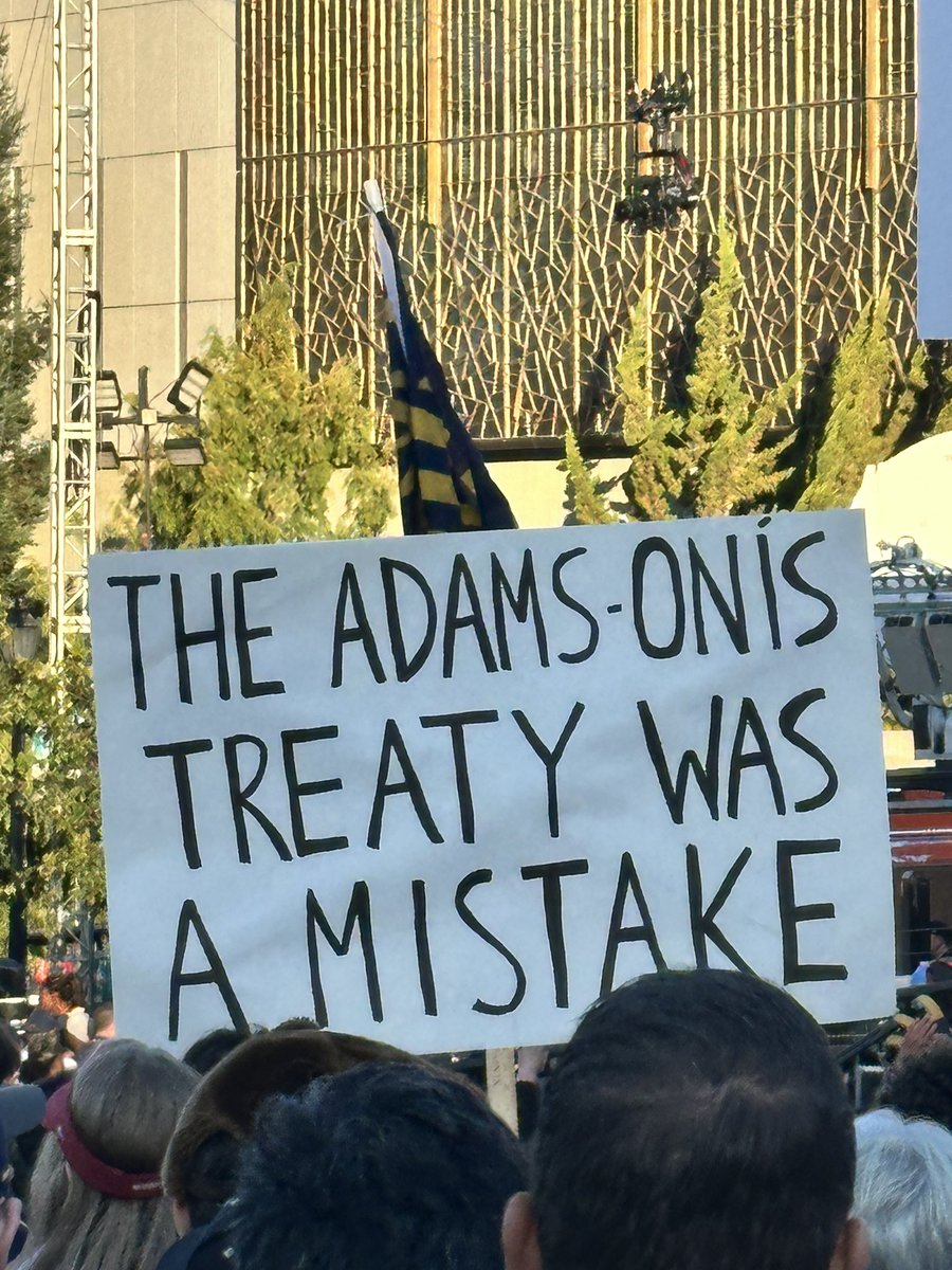 terencelau's tweet photo. @HollyAnderson @edsbs https://t.co/4NPZICuucD