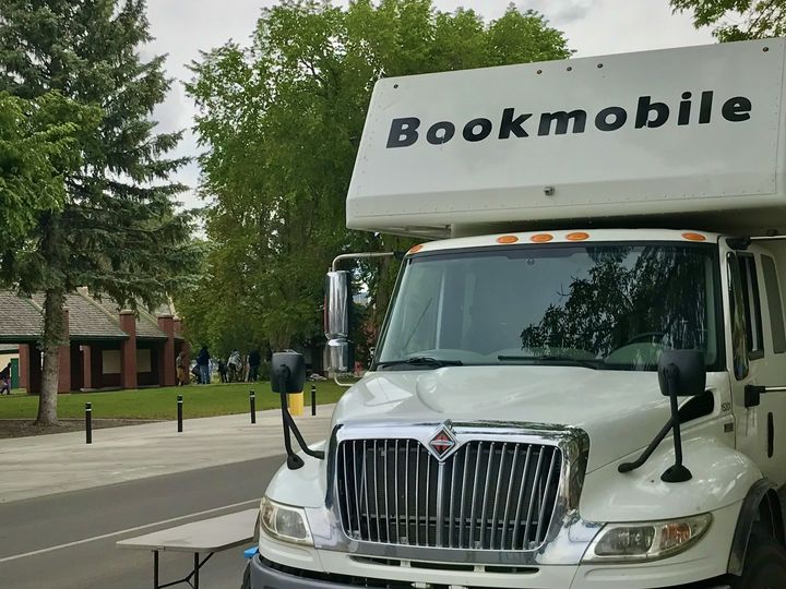 LPL Bookmobile tweet media