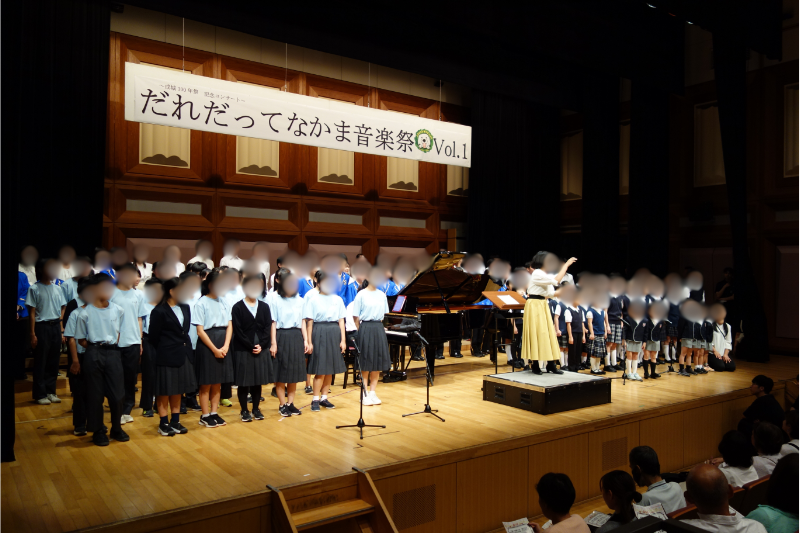 seijo100's tweet photo. 出演者全員での『赤とんぼ』大合��（10/11） https://t.co/iwqYRS9NHj